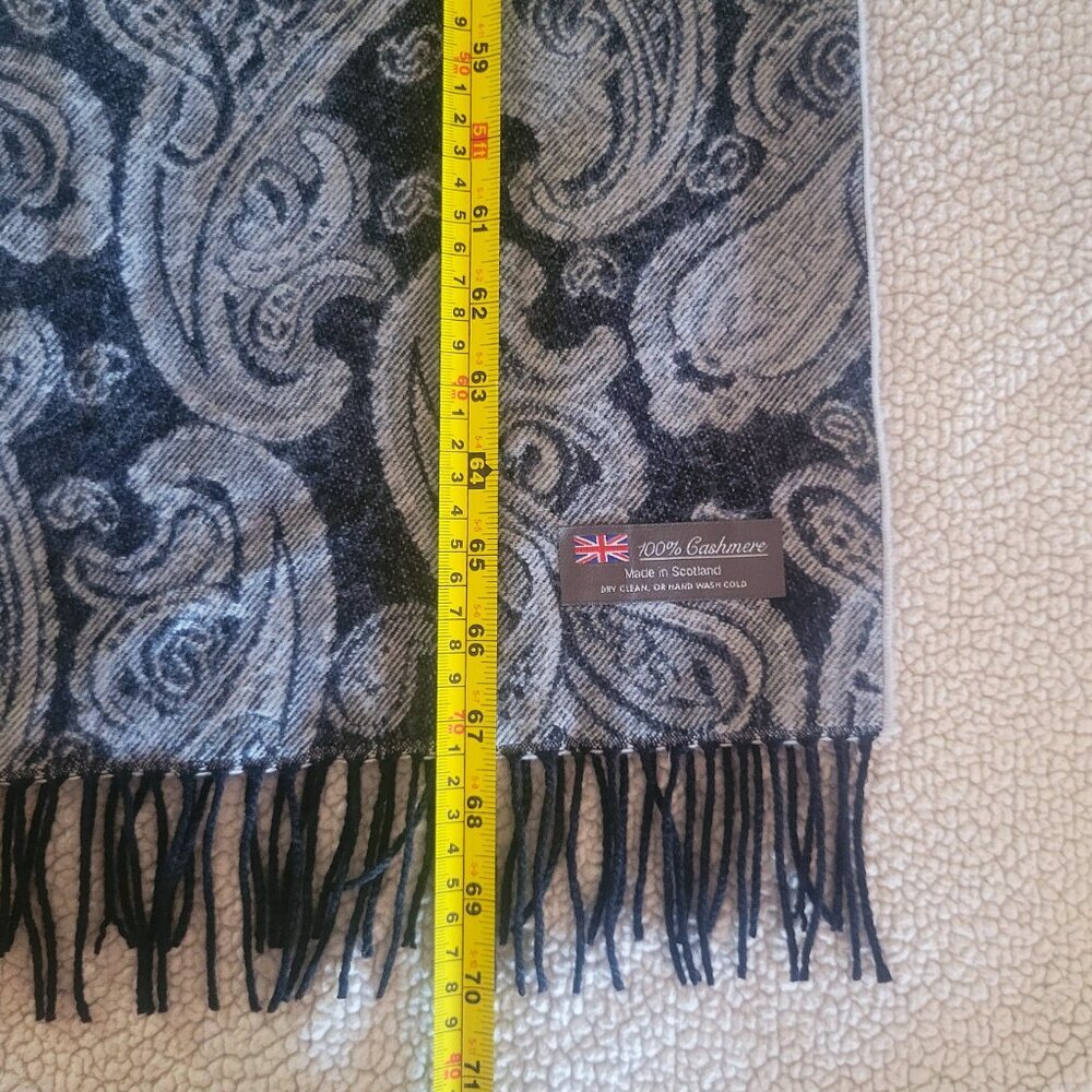 NWOT!! 100% Cashmere Black/Gray Paisley Scarf w/Fringe - made in Scotland - OS - Picture 11 of 11